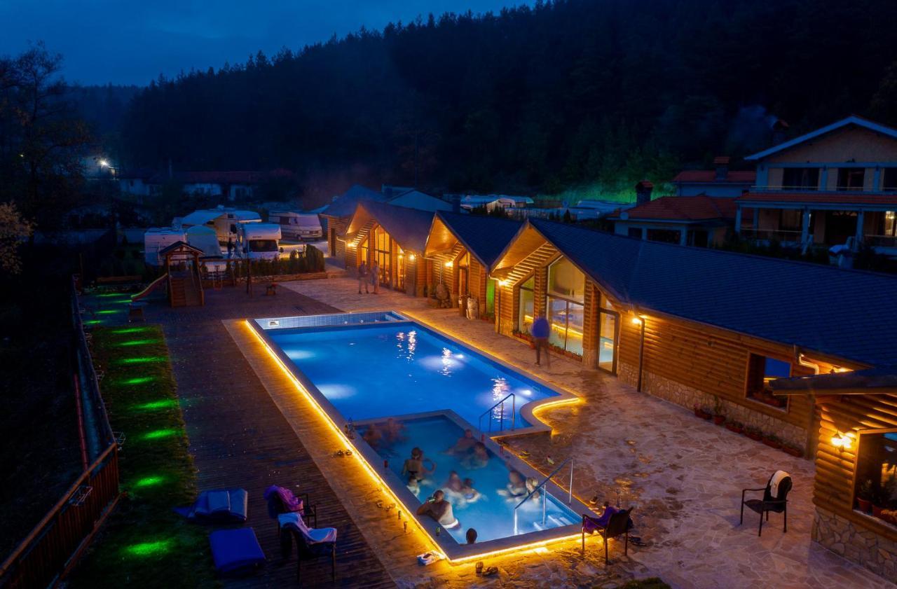 Thermal Camping Βέλινγκραντ Εξωτερικό φωτογραφία
